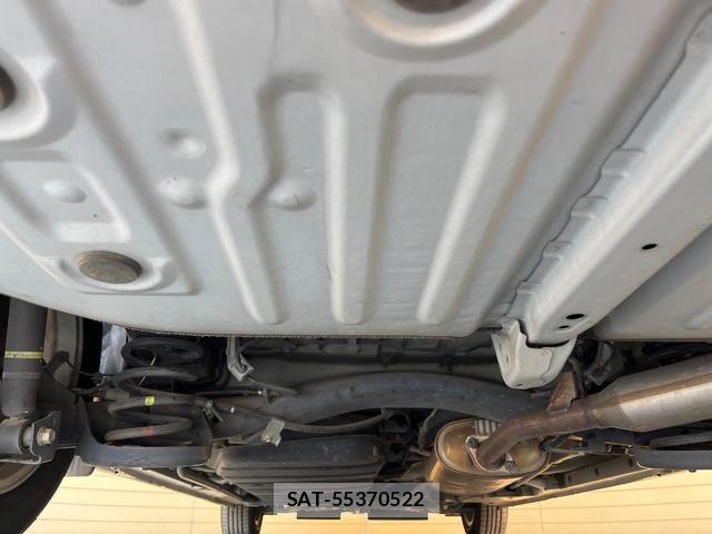 Toyota VOXY 2014-07 8652987-18