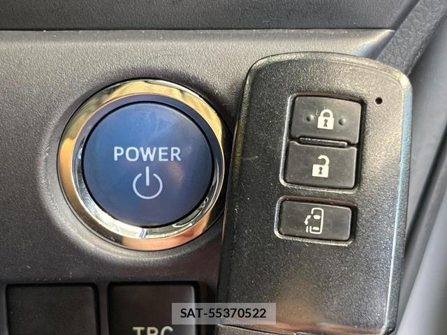 Toyota VOXY 2014-07 8652987-5