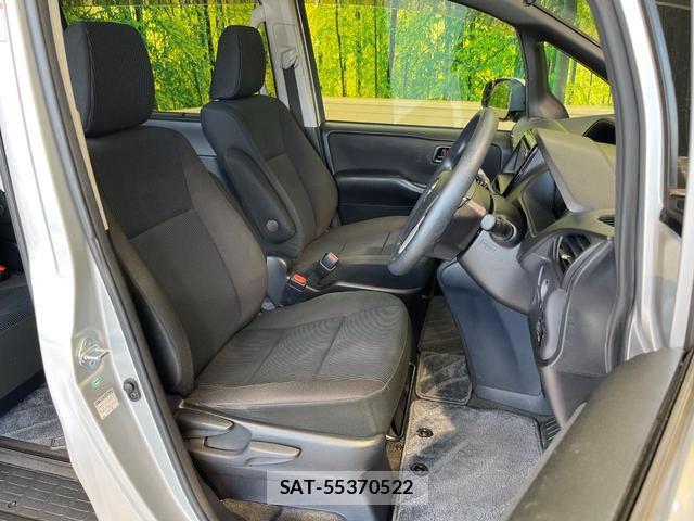 Toyota VOXY 2014-07 8652987-7