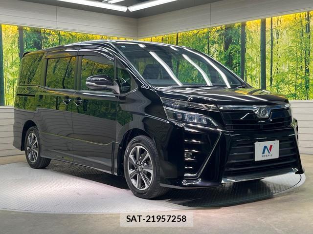 Toyota VOXY 2017-12 8652993-17