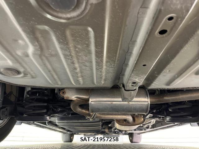 Toyota VOXY 2017-12 8652993-19
