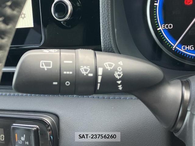 Toyota VOXY 2024-12 8653048-17