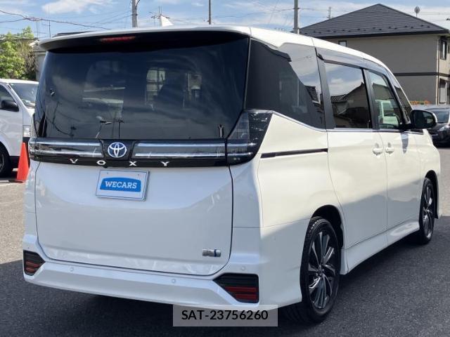 Toyota VOXY 2024-12 8653048-2