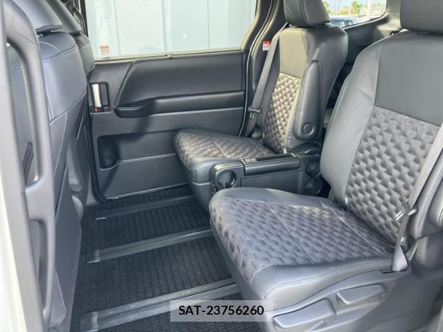 Toyota VOXY 2024-12 8653048-7