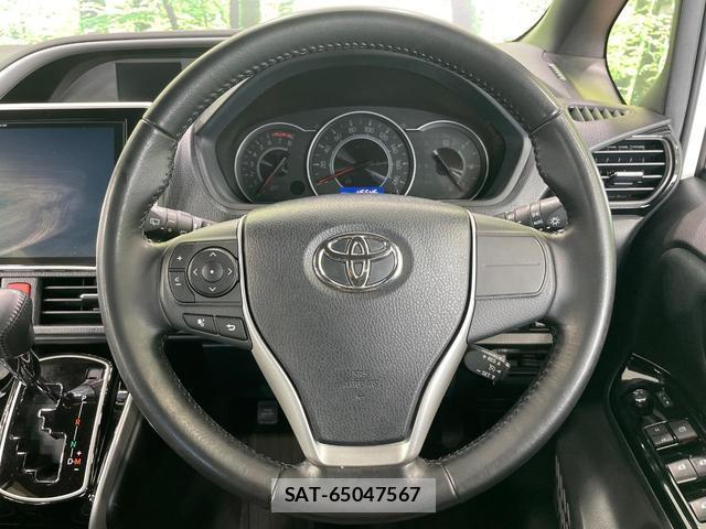 Toyota VOXY 2019-08 8653186-11