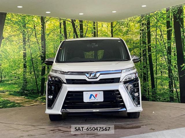 Toyota VOXY 2019-08 8653186-14