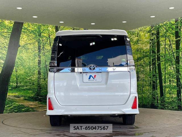 Toyota VOXY 2019-08 8653186-15