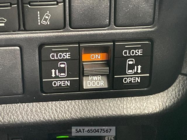Toyota VOXY 2019-08 8653186-5