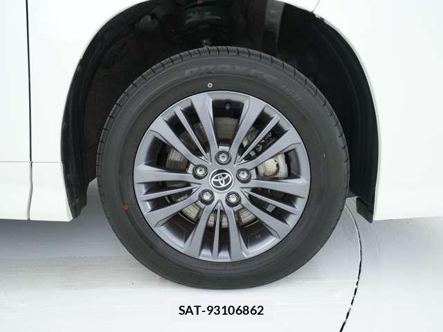 Toyota VOXY 2025-10 8653224-18