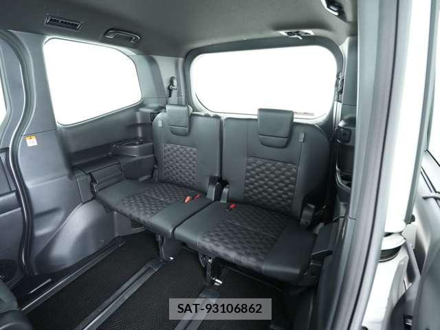 Toyota VOXY 2025-10 8653224-8