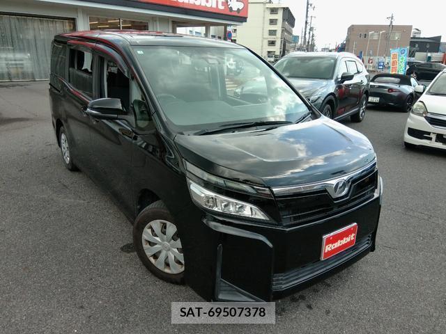 Toyota VOXY 2019-06 8653324-1