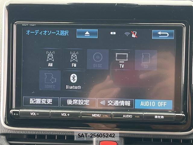 Toyota VOXY 2018-06 8653346-8