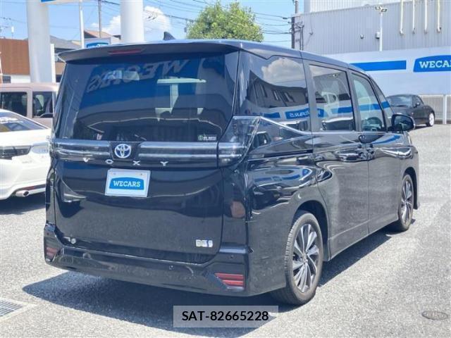 Toyota VOXY 2024-03 8653466-2