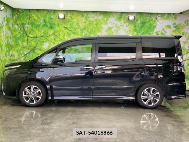 Toyota VOXY 2020-01 8653506-1