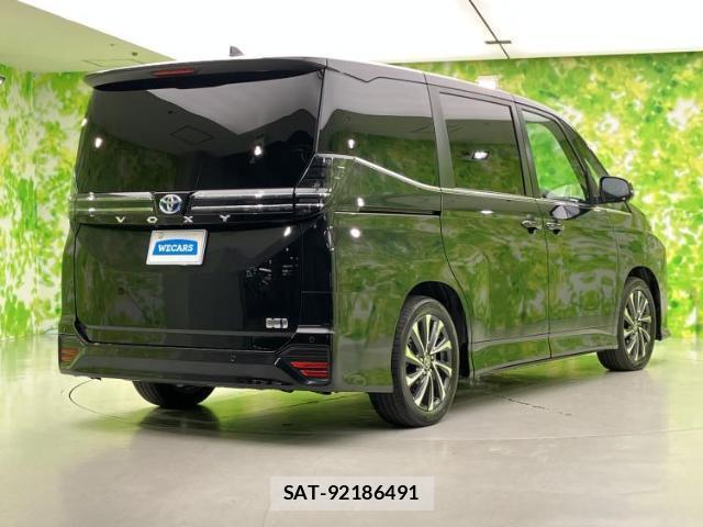 Toyota VOXY 2023-08 8653510-2