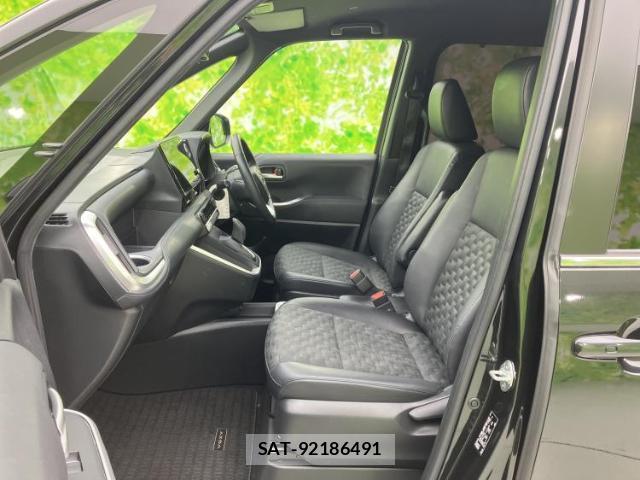 Toyota VOXY 2023-08 8653510-6