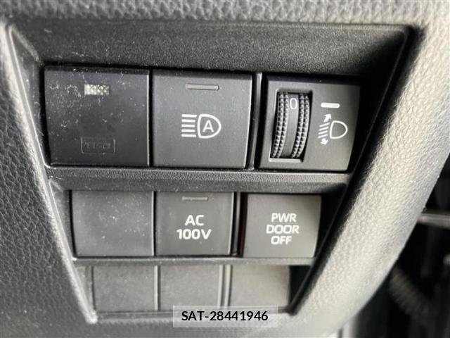Toyota VOXY 2022-09 8653561-12