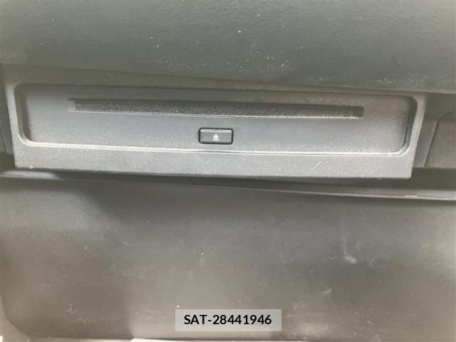 Toyota VOXY 2022-09 8653561-15