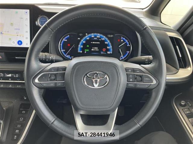 Toyota VOXY 2022-09 8653561-17