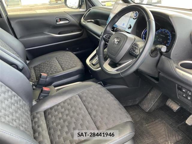 Toyota VOXY 2022-09 8653561-4