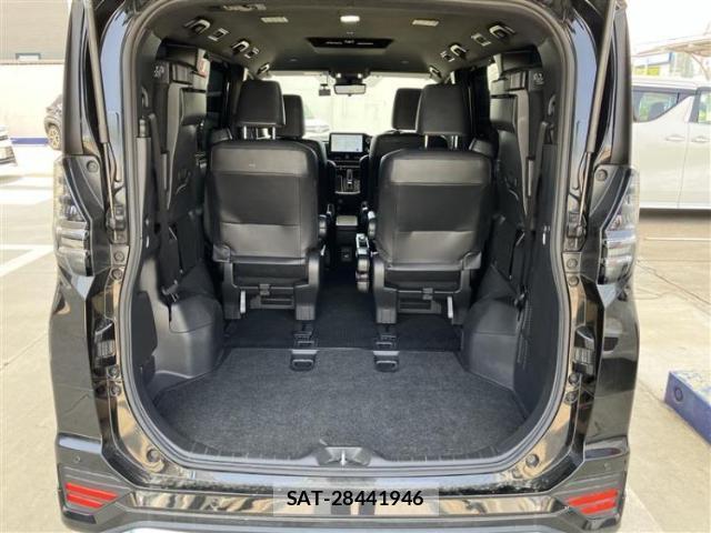Toyota VOXY 2022-09 8653561-7