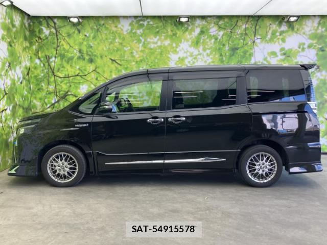 Toyota VOXY 2017-09 8653698-1