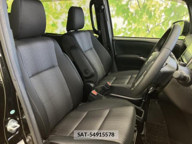 Toyota VOXY 2017-09 8653698-4