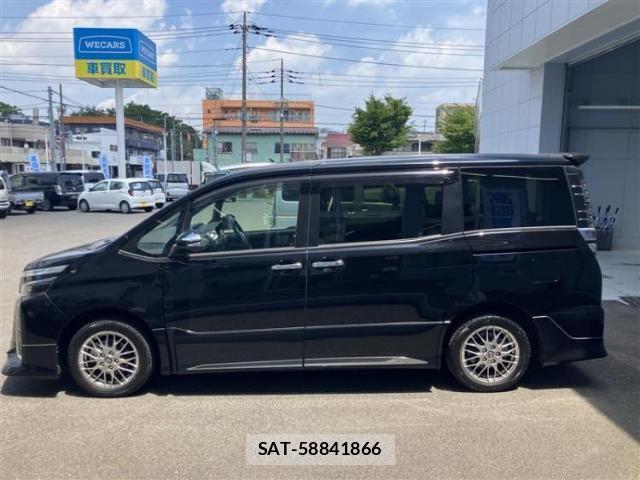 Toyota VOXY 2021-07 8653739-1