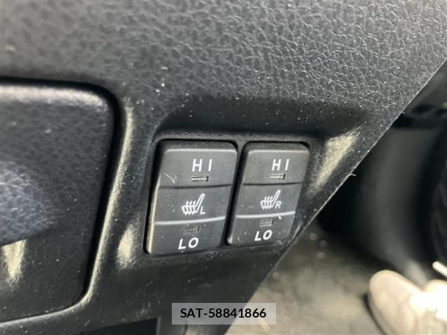 Toyota VOXY 2021-07 8653739-15