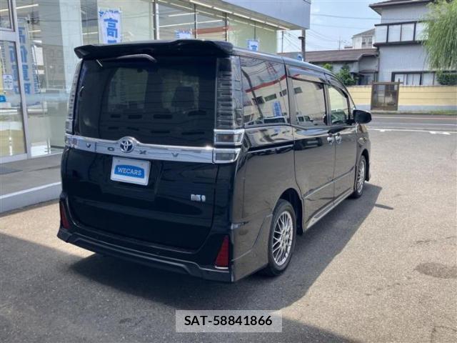 Toyota VOXY 2021-07 8653739-2