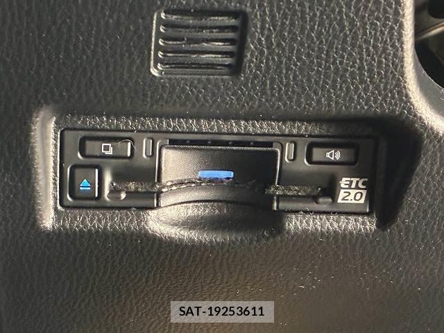 Toyota VOXY 2023-03 8653845-8