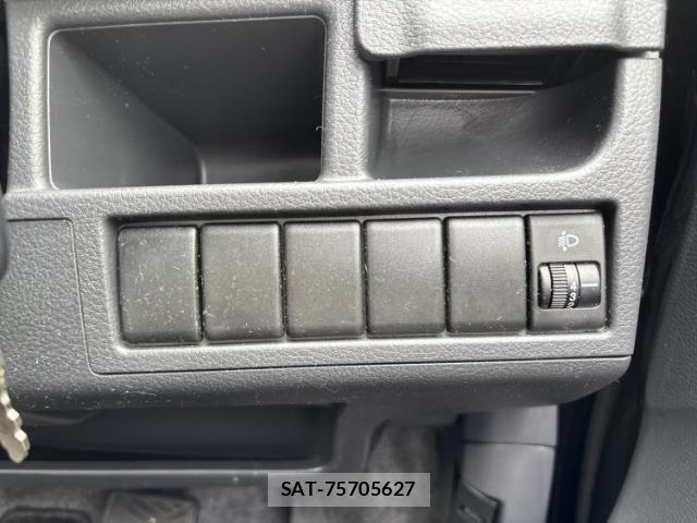 Suzuki WAGON R 2016-06 8647251-17