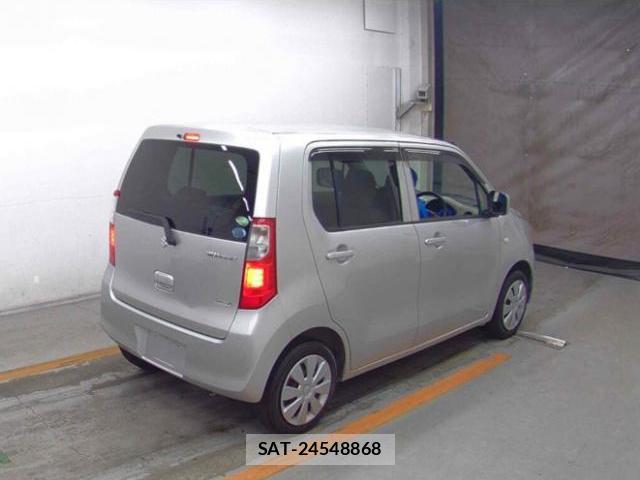 Suzuki WAGON R 2013-06 8652795-1