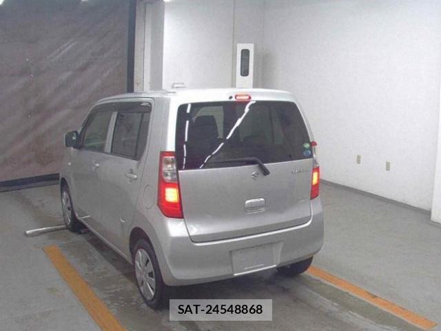 Suzuki WAGON R 2013-06 8652795-4