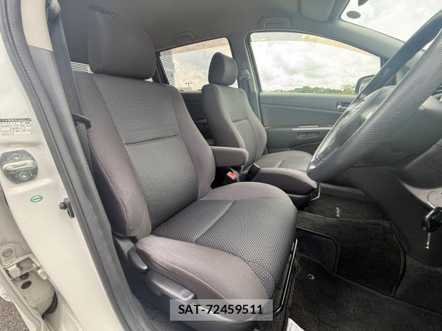Toyota WISH 2003-01 8649124-5