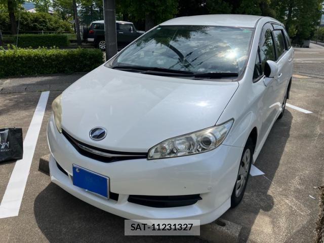 Toyota WISH 2013-11 8652333-0