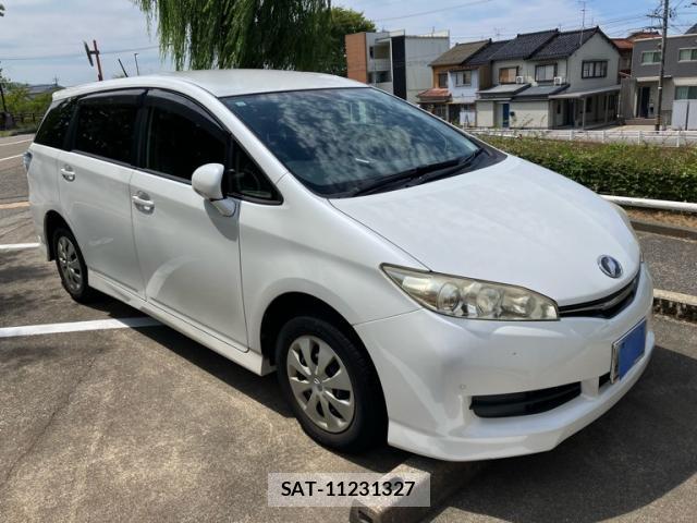Toyota WISH 2013-11 8652333-1