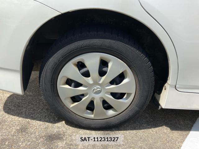 Toyota WISH 2013-11 8652333-13