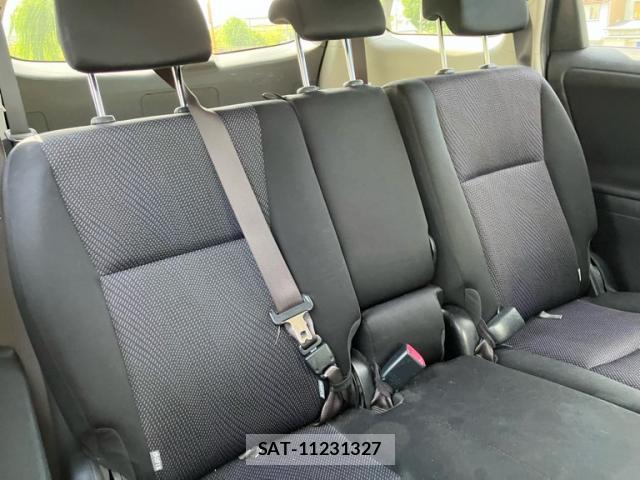 Toyota WISH 2013-11 8652333-14