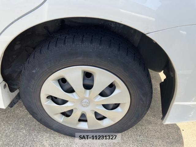 Toyota WISH 2013-11 8652333-7