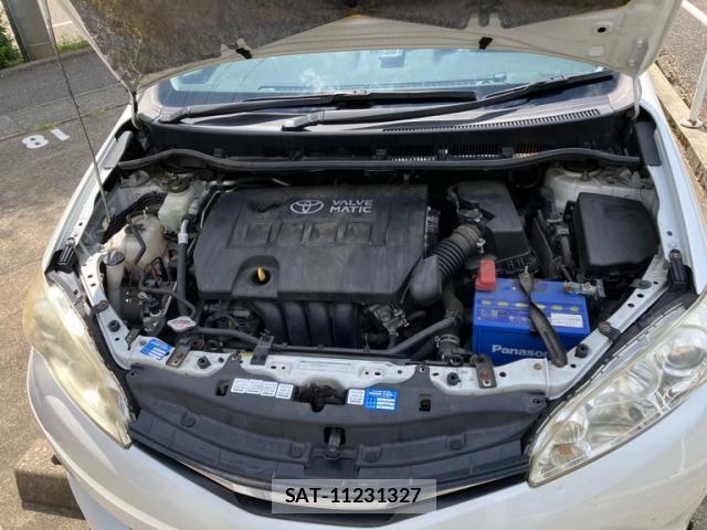 Toyota WISH 2013-11 8652333-9