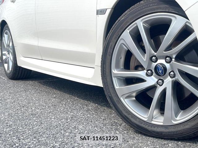 Subaru WRX S4 2016-09 8650752-12
