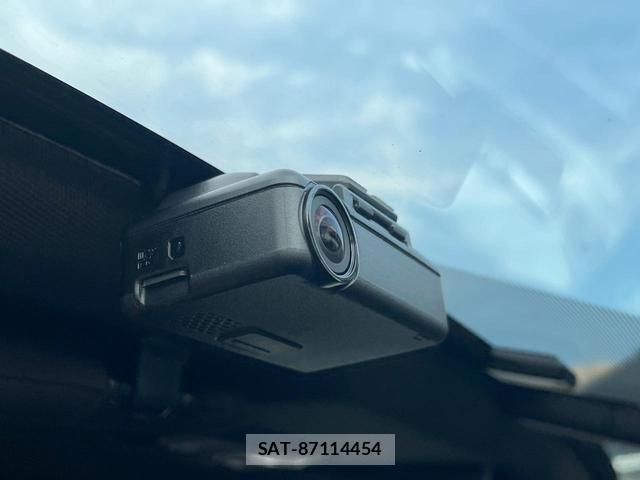 Subaru WRX STI 2019-08 8649956-4