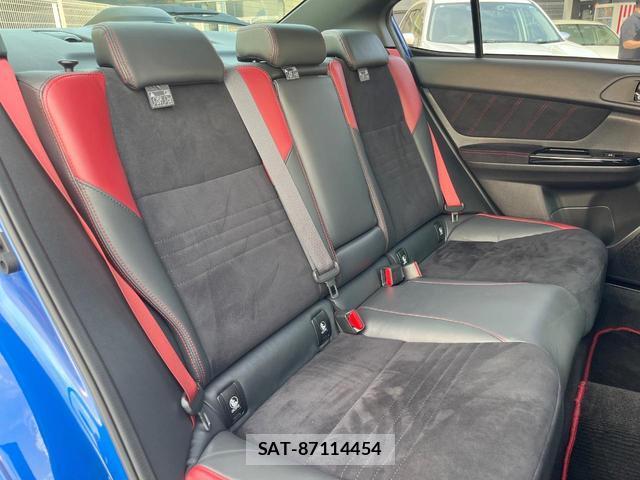 Subaru WRX STI 2019-08 8649956-7