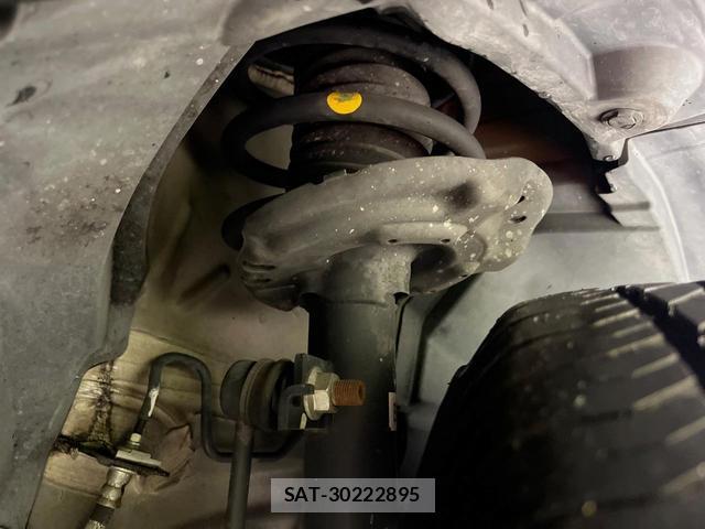 Nissan X-TRAIL 2015-12 8646686-19