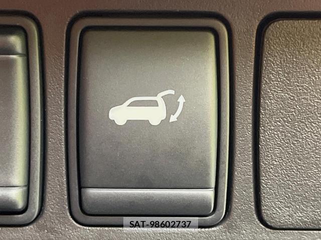 Nissan X-TRAIL 2016-07 8646687-5