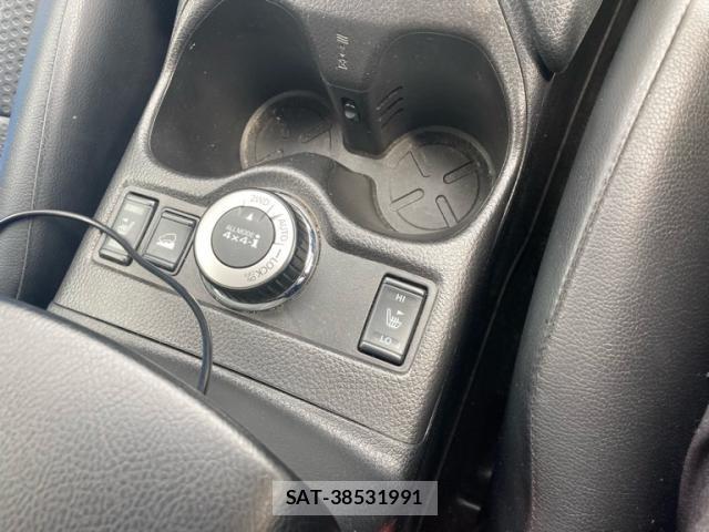 Nissan X-TRAIL 2014-12 8646781-15