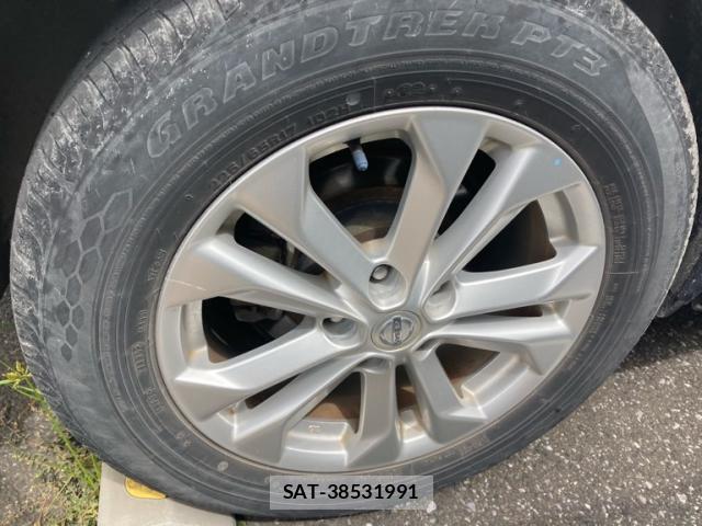 Nissan X-TRAIL 2014-12 8646781-5