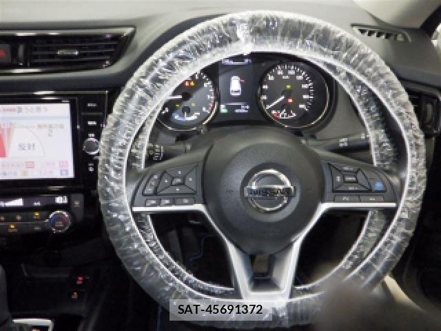 Nissan X-TRAIL 2021-08 8647018-2