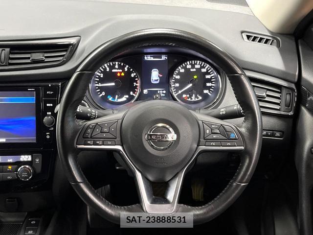 Nissan X-TRAIL 2018-06 8647309-10